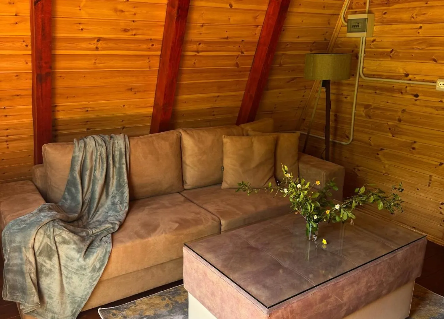 Twentysix Chalet Theth 0*,